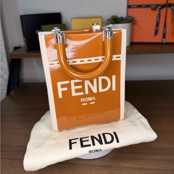 Fendi Sunshine Shopper Tote - Canvas and Leather - W/ Dustbag - Picture 3 of 17